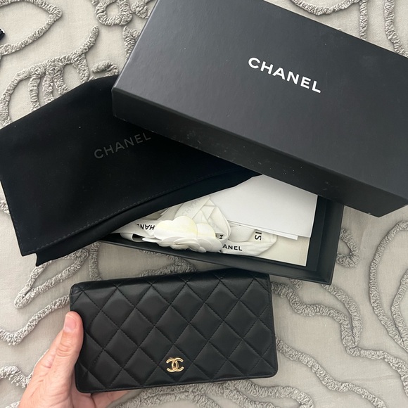 Chanel wallet - Picture 3 of 8